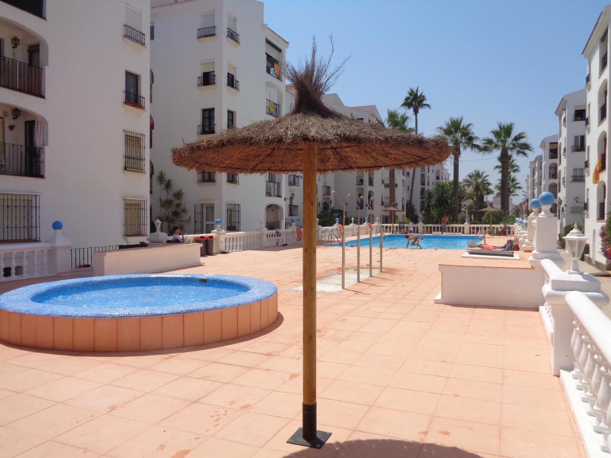 Appartement Punta Almina 100 M From T H E Sea San Luis de Sabinillas Bagian luar foto
