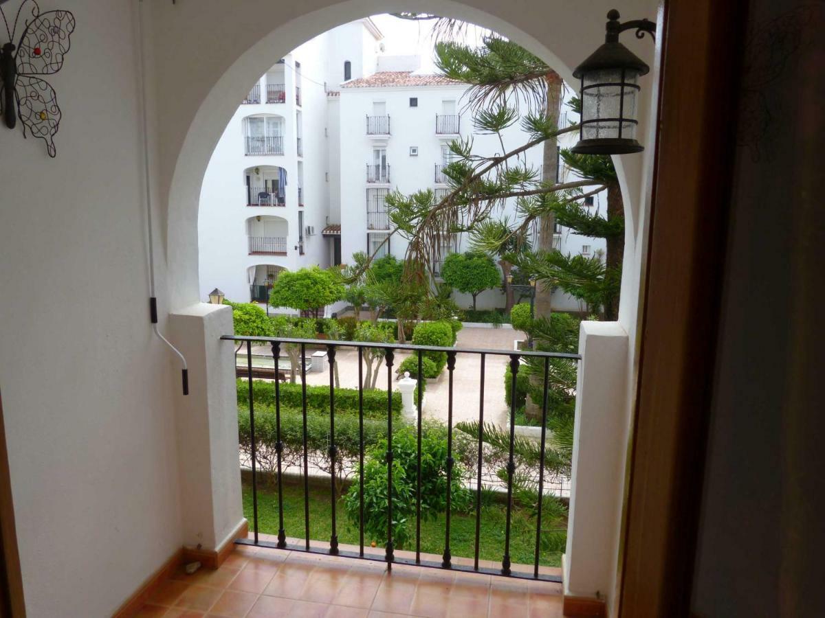 Appartement Punta Almina 100 M From T H E Sea San Luis de Sabinillas Bagian luar foto