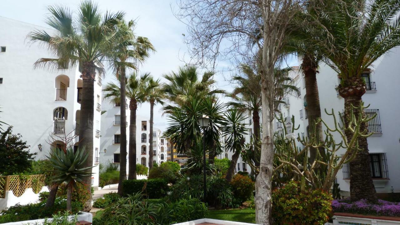 Appartement Punta Almina 100 M From T H E Sea San Luis de Sabinillas Bagian luar foto